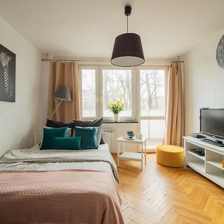 Piotrapartments - Bruna Green City Apartment Varşovia Exterior foto