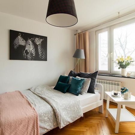 Piotrapartments - Bruna Green City Apartment Varşovia Exterior foto