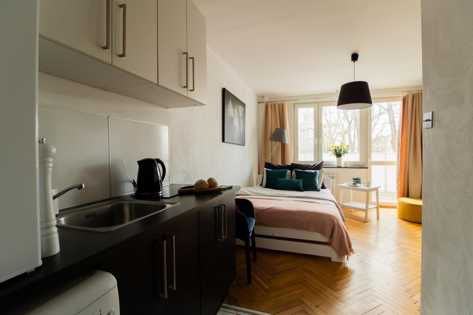 Piotrapartments - Bruna Green City Apartment Varşovia Exterior foto